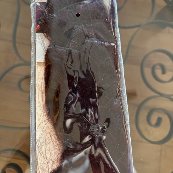 9 Piece Remy Human Hair Extensions CO: 99J - Picture 2 of 7